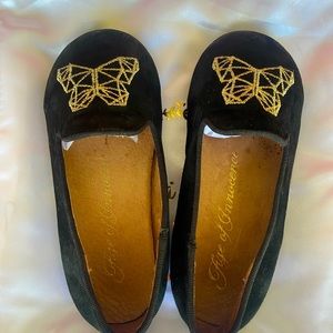 Gorgeous suede loafers by age of Innocence. Size 26